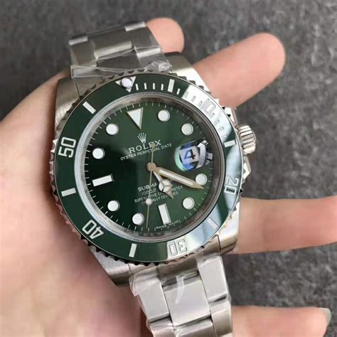 Rolex Submariner 116610LV Comparison Between Noob V9 and 